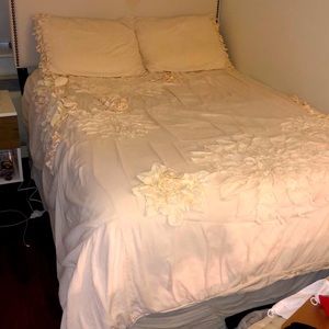 Anthropologie Georgina Cream Bedding
